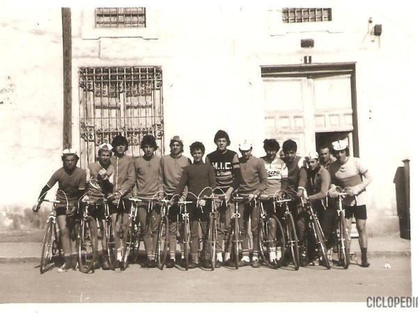 Grupeta en Lorca del año 75