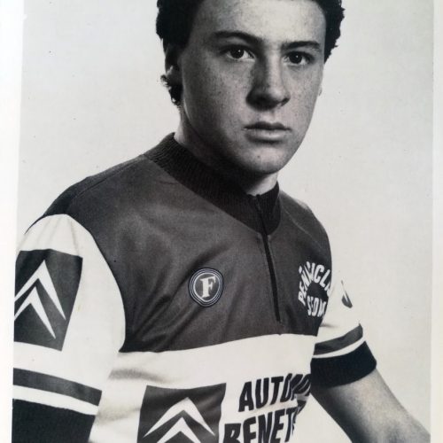 Equipo Automóviles Benetússer de la categoría cadete de la Peña Ciclista Sedaví – 1987