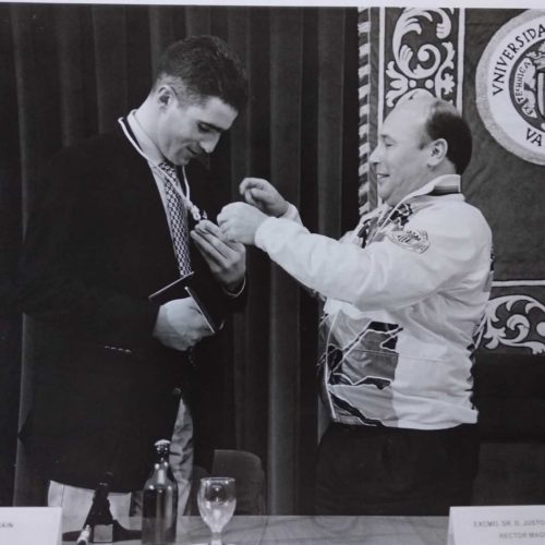 Medalla de la UPV a Miguel Indurain – 1996