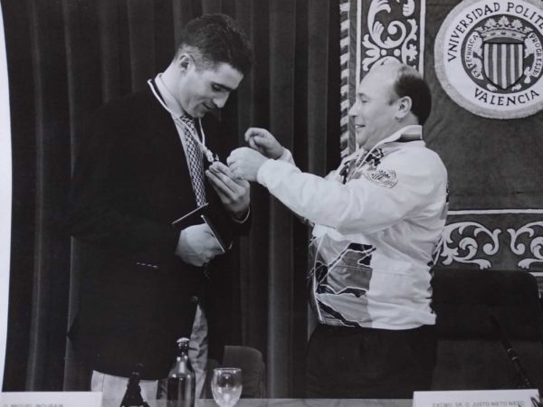 Medalla de la UPV a Miguel Indurain – 1996