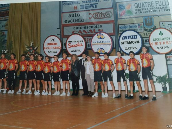 Presentación de los equipos ciclistas del Velo Club Pedalier de Xàtiva (Valencia) – 1995